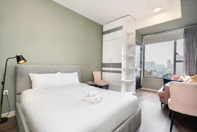 Queen-Studio — YO's Homes Rivergate Apartment Infinity Pool Near District 1